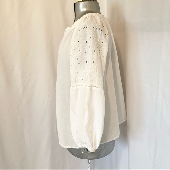 Old Navy Eyelet Detailed Blouse XL - Picture 2 of 6